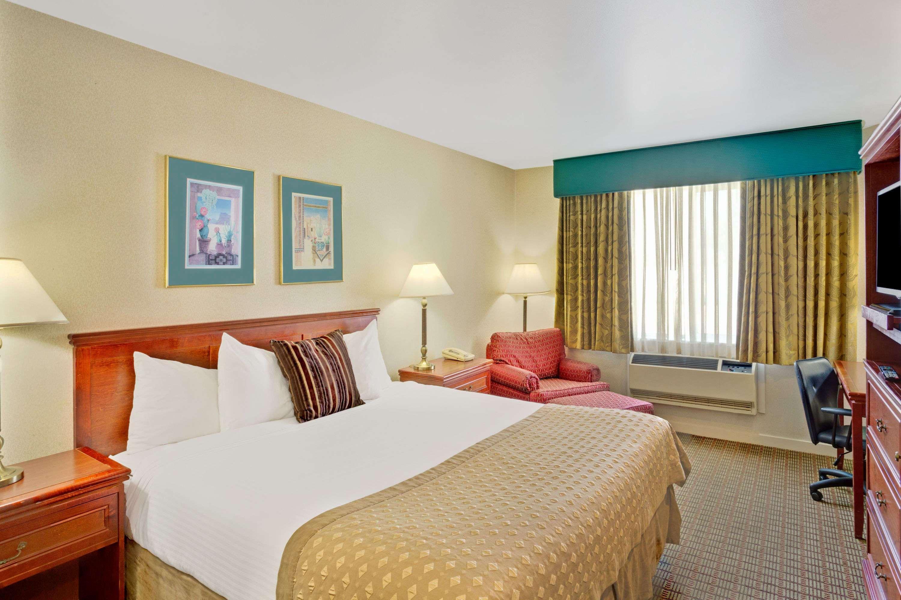 מלון Ramada By Wyndham דרפר מראה חיצוני תמונה